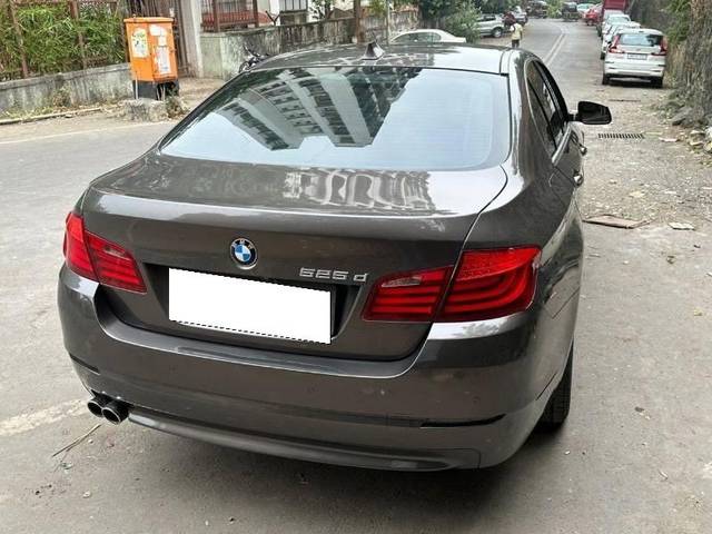 https://images10.gaadi.com/usedcar_image/4457960/original/processed_fc1d653f-1782-4aa5-9f91-e3248214908e.jpeg?imwidth=6401