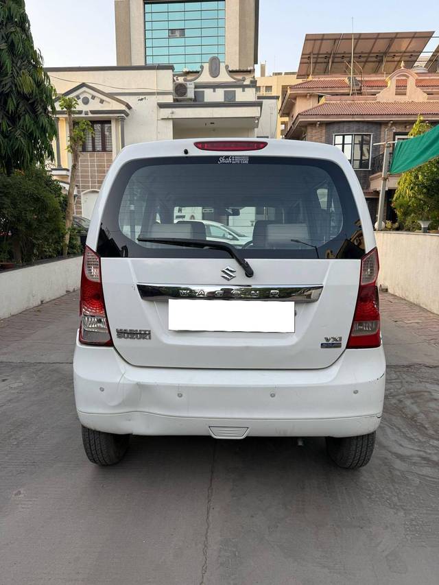 https://images10.gaadi.com/usedcar_image/4458267/original/processed_1eb7920c-3aad-489d-9e3c-a3329aaa8ca8.jpg?imwidth=6400