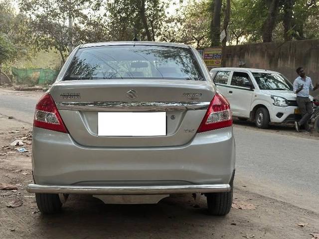 https://images10.gaadi.com/usedcar_image/4458303/original/processed_30a98ab2-abf4-467b-b69f-4acf40267d92.jpeg?imwidth=6402
