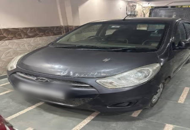 https://images10.gaadi.com/usedcar_image/4458308/original/b9ec12fd-2476-4345-b3b7-34faef9c4047.?imwidth=6400