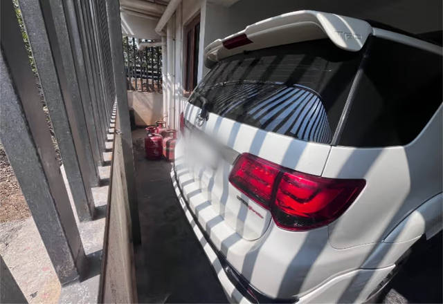 https://images10.gaadi.com/usedcar_image/4459010/original/bfc145b3-2f2b-418b-89a5-64d84e92ce0c.?imwidth=6402