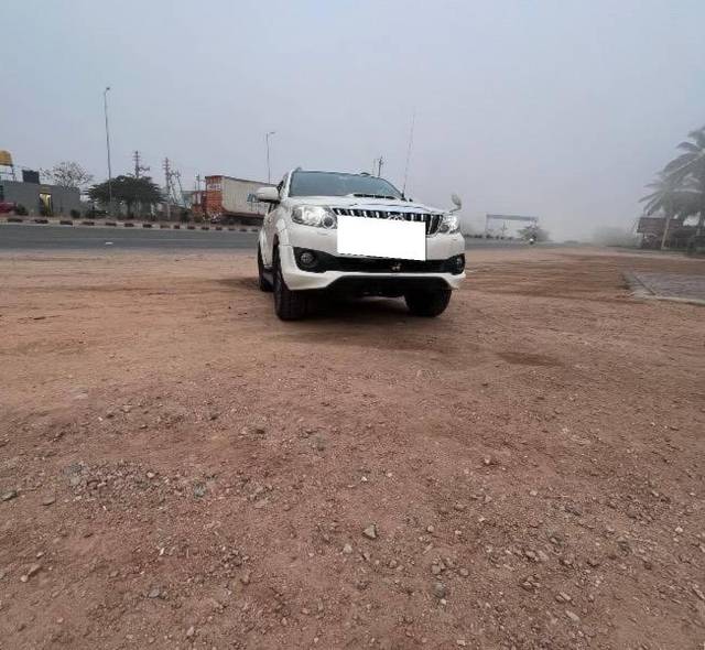 https://images10.gaadi.com/usedcar_image/4459010/original/processed_b99e6ab7-7057-4237-bbdd-92379d03b3ed.jpeg?imwidth=6401