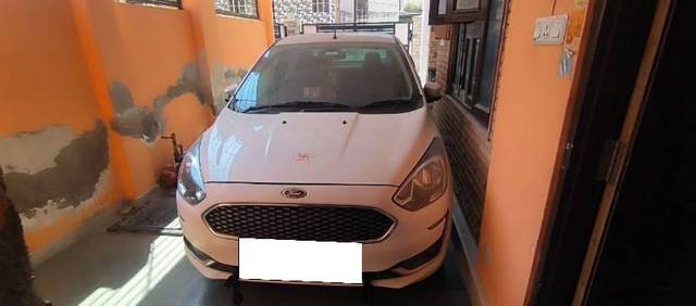 https://images10.gaadi.com/usedcar_image/4459083/original/processed_8316cf79-6dd3-4935-b3c8-ded94f1e22e7.jpg?imwidth=6400
