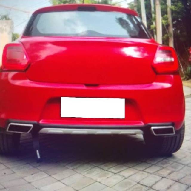 https://images10.gaadi.com/usedcar_image/4459098/original/processed_6dea15e2-752e-4ce5-af9b-ec8e56e6054d.jpg?imwidth=6400