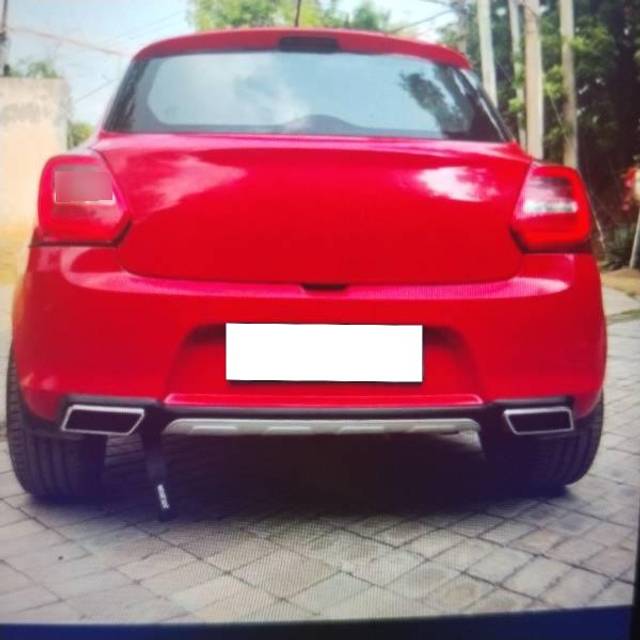 https://images10.gaadi.com/usedcar_image/4459104/original/processed_70589264-9e26-4712-9154-b9d5b12a25f6.jpg?imwidth=6401