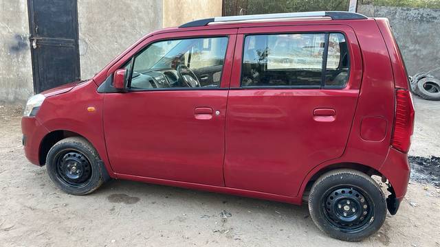 https://images10.gaadi.com/usedcar_image/4459297/original/f05e362c-220b-4728-a46c-de45c649ca8a.jpg?imwidth=6402