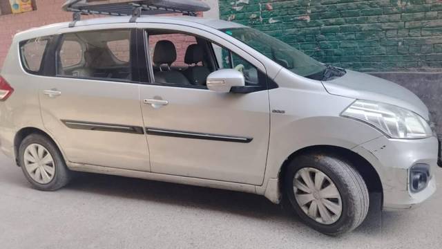 https://images10.gaadi.com/usedcar_image/4459556/original/processed_0b0b15a9-8aee-4d05-b233-1fa8b9c7a553.jpg?imwidth=6400