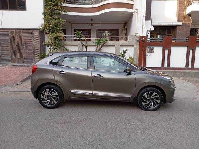https://images10.gaadi.com/usedcar_image/4459557/original/processed_01d6ded0f5925153c1ea1f564ff8f530.jpg?imwidth=6401