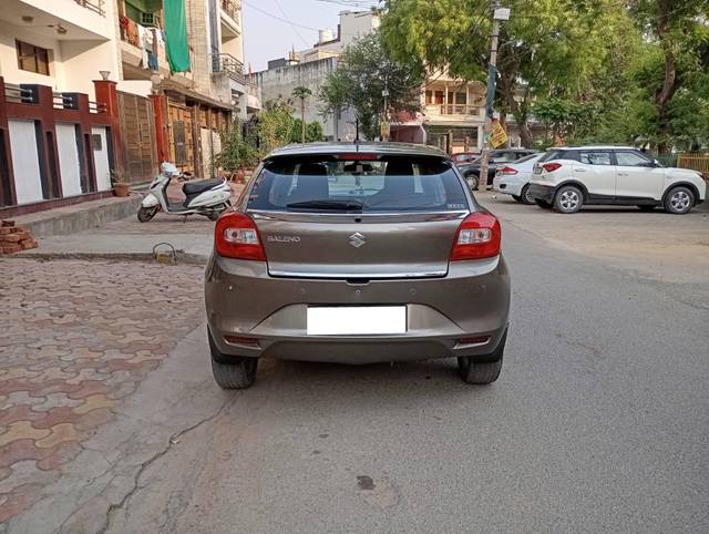 https://images10.gaadi.com/usedcar_image/4459557/original/processed_12db2b6d5154d5e324464f6ae07349f5.jpg?imwidth=6402