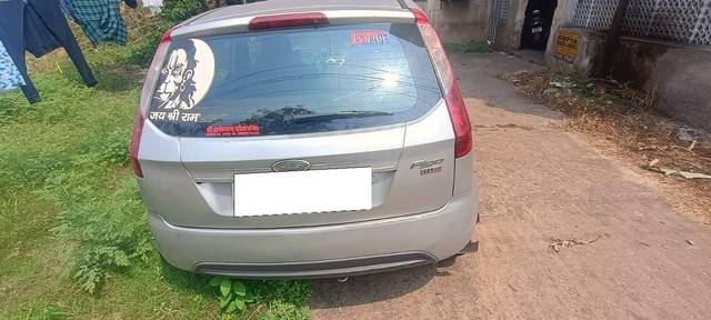 https://images10.gaadi.com/usedcar_image/4459613/original/processed_cea06b5b-dae8-4ff0-8929-8aa3e1366a44.jpg?imwidth=6402