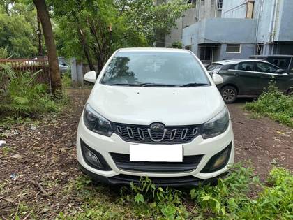 Mahindra Marazzo M6 Mahindra Marazzo M6