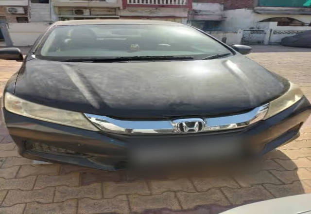 https://images10.gaadi.com/usedcar_image/4459810/original/1640ece0-03b8-4ef5-80f1-5709c604cddc.?imwidth=6400