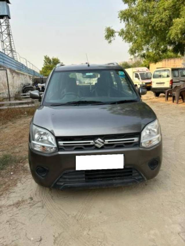 https://images10.gaadi.com/usedcar_image/4460416/original/processed_9b0a9820-6e63-41d4-9c6e-592ac1a62e45.jpg?imwidth=6400
