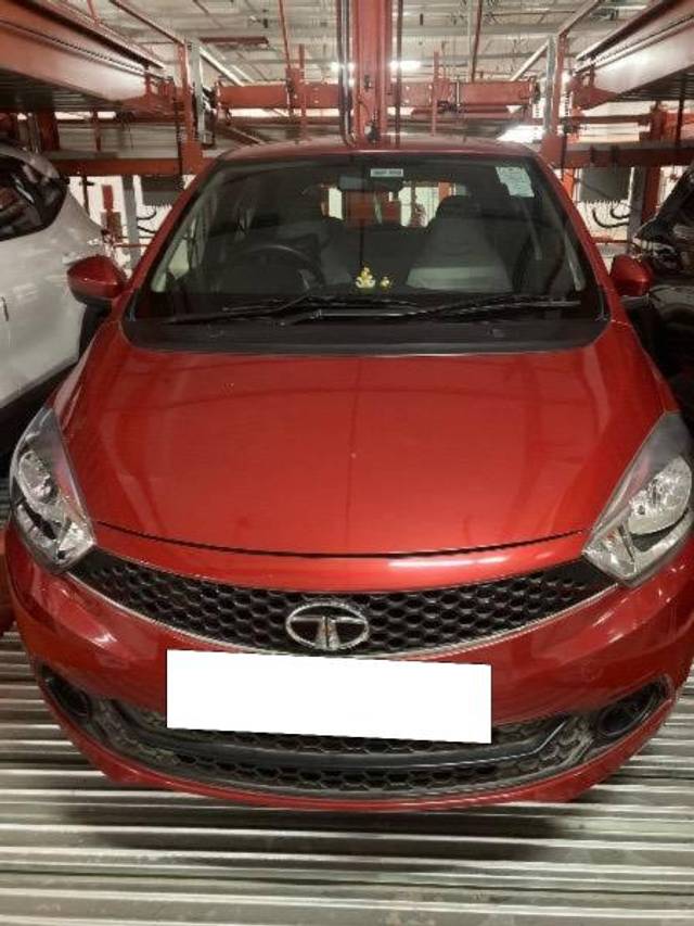 https://images10.gaadi.com/usedcar_image/4460544/original/processed_fe67903f-81bb-4324-aed6-49b0137bd3f4.jpeg?imwidth=6400