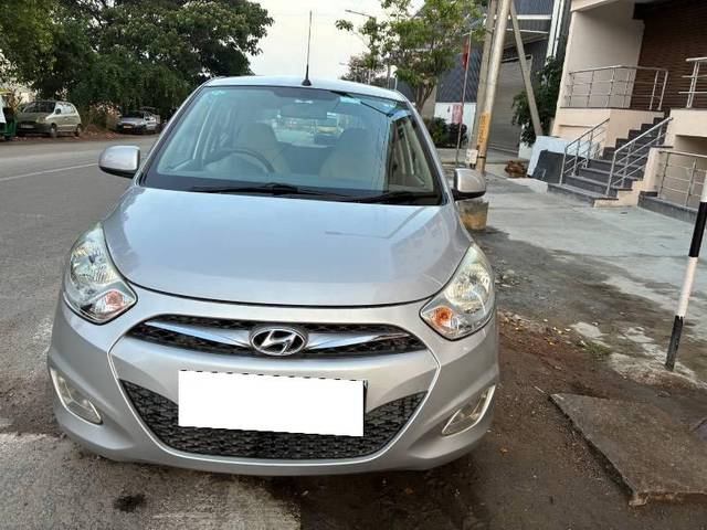 https://images10.gaadi.com/usedcar_image/4460680/original/processed_3c296cc8-b3d3-4d7c-8552-f67275c1a924.jpeg?imwidth=6402