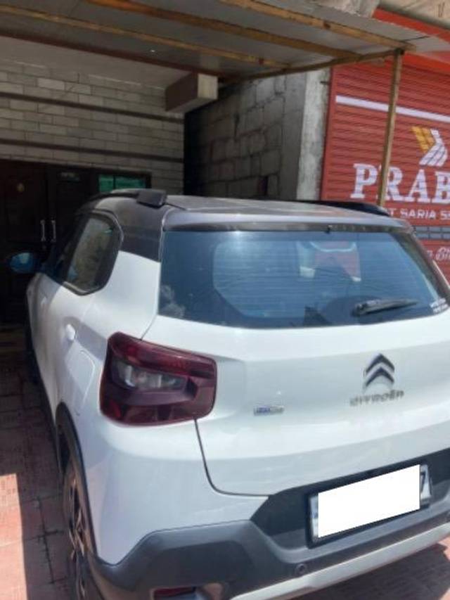 https://images10.gaadi.com/usedcar_image/4461006/original/processed_1a66594c-e69a-462e-9a7e-b88fadf75096.jpeg?imwidth=6401