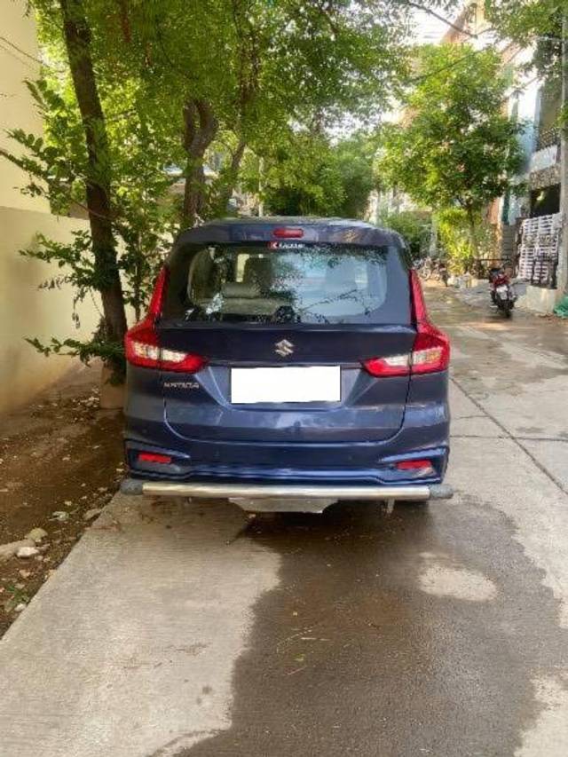 https://images10.gaadi.com/usedcar_image/4461067/original/processed_3cf36c60-5487-4893-a116-5883aa5ff500.jpg?imwidth=6401