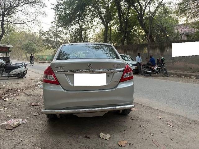 https://images10.gaadi.com/usedcar_image/4461086/original/processed_cb85e4f2-f6ad-431d-b385-76a627f5718c.jpeg?imwidth=6401
