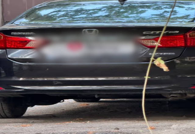 https://images10.gaadi.com/usedcar_image/4461284/original/07444c23-e86f-4a9b-9f3a-fc3c021c2154.?imwidth=6401