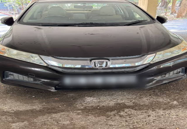 https://images10.gaadi.com/usedcar_image/4461284/original/117c11a1-150e-4de8-a8cf-6465ef0cc72f.?imwidth=6402