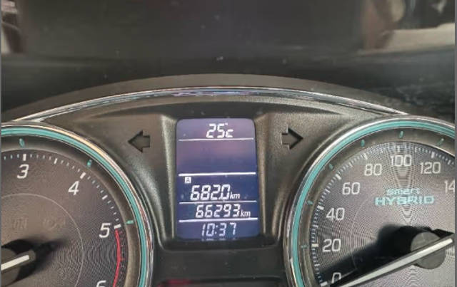 https://images10.gaadi.com/usedcar_image/4461362/original/4052ae22-5a30-4d88-a454-cbf67054873c.png?imwidth=6401