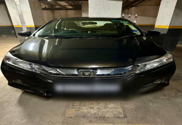 https://images10.gaadi.com/usedcar_image/4462082/original/ebd921f8-9f5e-461b-8e8d-0f64a1dbf2bd.?imwidth=6400