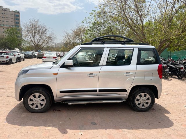 Second-hand 2019 Mahindra TUV 300 T6 Plus BSIV for sale in New Delhi-4