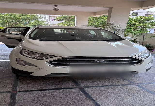 https://images10.gaadi.com/usedcar_image/4462809/original/2fc2132b-77da-4582-a36c-d07ff0bb796d.?imwidth=6402