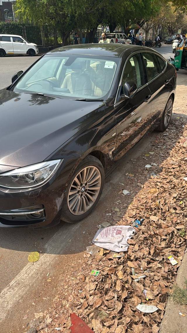 https://images10.gaadi.com/usedcar_image/4462919/original/processed_34a5c87e-4933-4743-99cc-6f81af213fd5.jpg?imwidth=6401