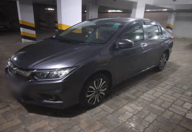 https://images10.gaadi.com/usedcar_image/4463218/original/4f1b7910-f164-42a6-8d05-8f151f0ceee1.?imwidth=6400