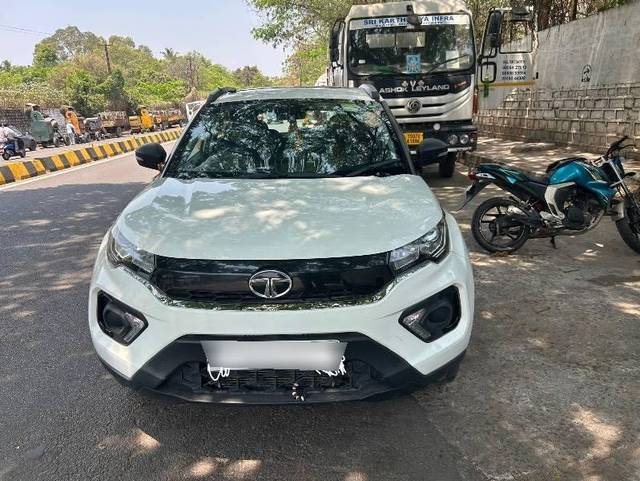 https://images10.gaadi.com/usedcar_image/4463797/original/processed_30753b13-a1a9-4710-8705-d08fbace18a6.jpeg?imwidth=6402
