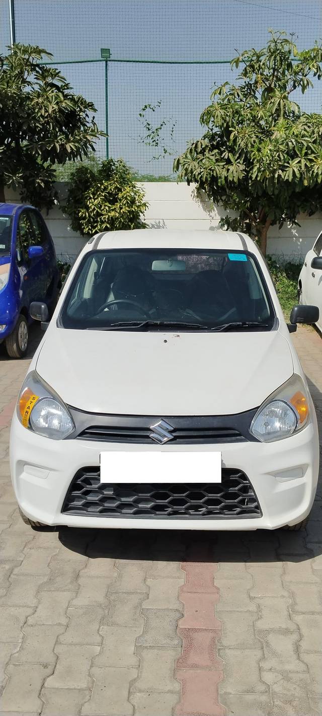 https://images10.gaadi.com/usedcar_image/4463826/original/processed_cdb2163c53b9431c3a2694d74185c535.jpg?imwidth=6400