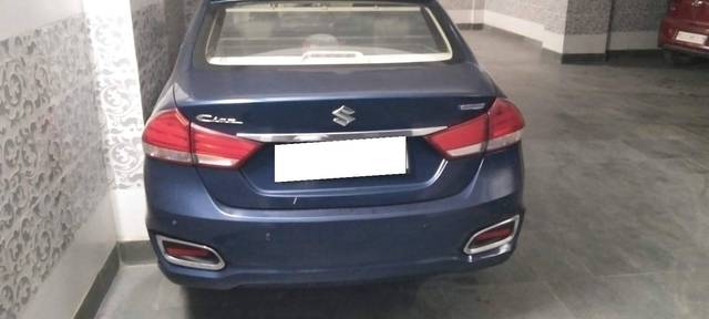 https://images10.gaadi.com/usedcar_image/4463907/original/processed_19b5aa1a-5a02-472d-bb08-6dd929414a3b.jpg?imwidth=6401
