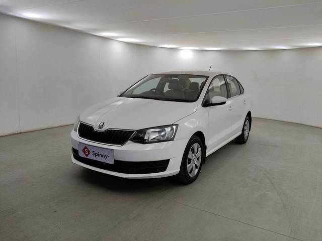 https://images10.gaadi.com/usedcar_image/4465648/original/5298fb93d3435c36bb682f8dd8965c13.jpg?imwidth=6400