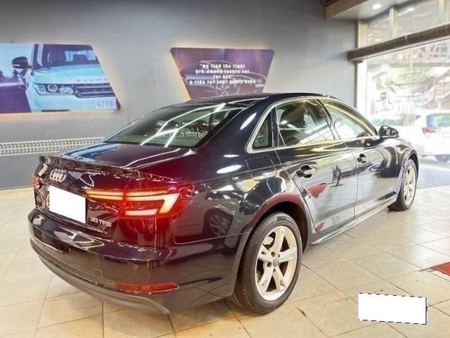 https://images10.gaadi.com/usedcar_image/4466372/original/processed_19c56409dbd6706e9610df67f283c7b9.jpg?imwidth=6401