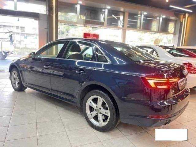 https://images10.gaadi.com/usedcar_image/4466372/original/processed_5a10bb2a160a6c4adbabb8aadbf954a4.jpg?imwidth=6402