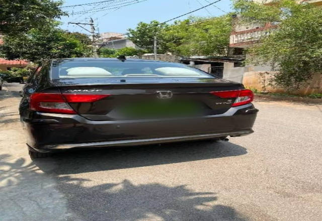 https://images10.gaadi.com/usedcar_image/4466479/original/ab736dae-8846-4314-982b-2e9babd181f6.?imwidth=6402