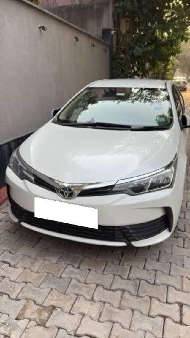 https://images10.gaadi.com/usedcar_image/4466733/original/processed_71a29f3c-e222-4c2a-ba69-9b00af6624b1.jpeg?imwidth=6400