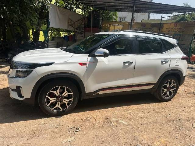 https://images10.gaadi.com/usedcar_image/4466811/original/processed_facdf45a-3f6f-4b8b-8ad4-7b29ff7ef637.jpeg?imwidth=6400