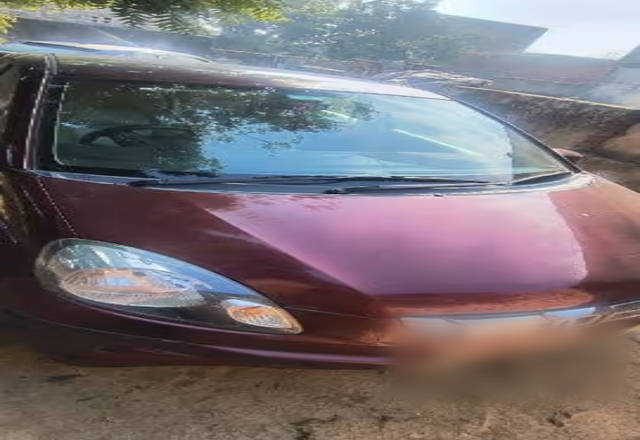 https://images10.gaadi.com/usedcar_image/4466812/original/32e14bec-3dfe-4c80-97b6-e15eb8dbaf67.?imwidth=6402