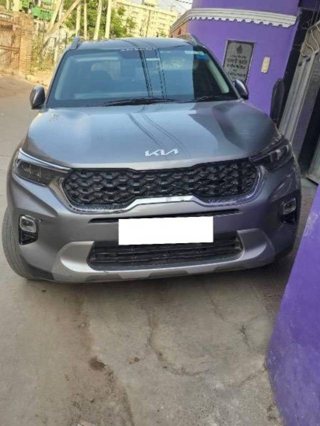 https://images10.gaadi.com/usedcar_image/4466942/original/processed_567222cc-092e-4c68-90f9-26fc9bbe0087.jpeg?imwidth=6400