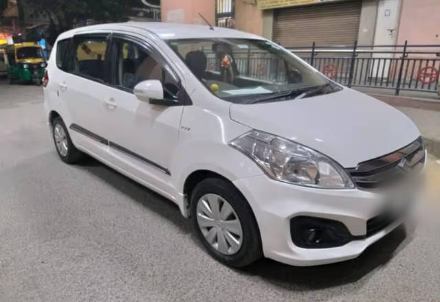 https://images10.gaadi.com/usedcar_image/4466953/original/1674521e-8b29-4f0f-a9b3-3cae67e561ca.?imwidth=6400