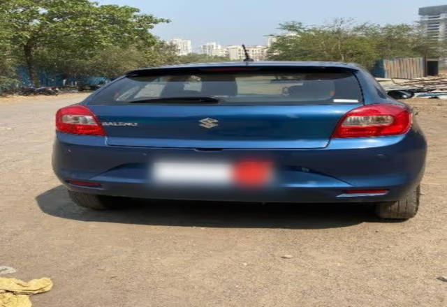 https://images10.gaadi.com/usedcar_image/4467019/original/2cdeb376-fbbf-4aa0-b4ac-79d3ef25dc19.?imwidth=6402