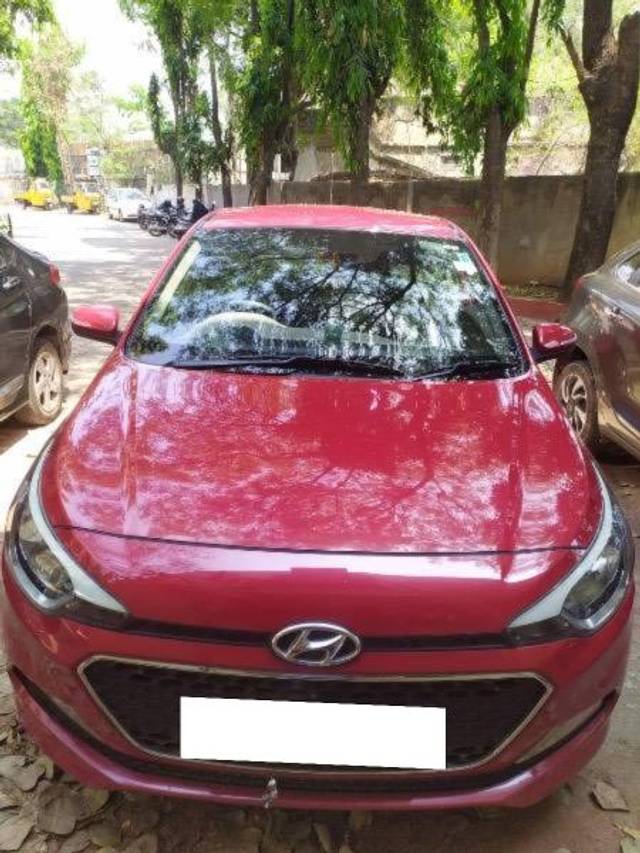 https://images10.gaadi.com/usedcar_image/4467047/original/processed_44dc9401-c0b6-4e51-a74d-9b948bee1f6f.jpeg?imwidth=6400