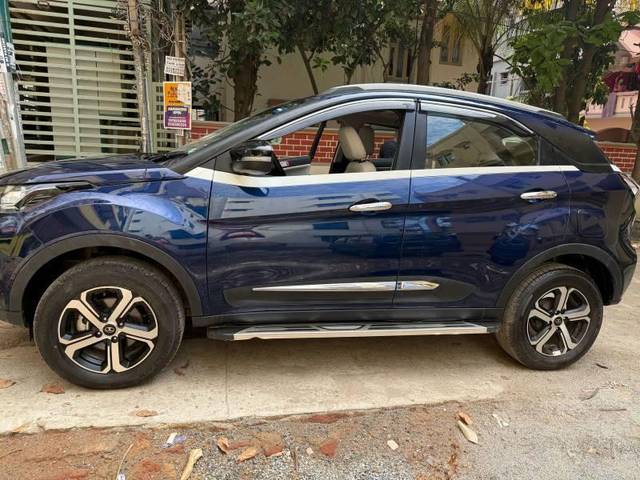 https://images10.gaadi.com/usedcar_image/4467429/original/processed_0e8b0667-aa3b-430d-a875-bef9da1fb808.jpeg?imwidth=6400
