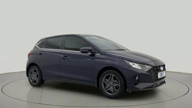 https://images10.gaadi.com/usedcar_image/4467473/original/d08d1dbabd2b58f2cfcf50936ae6993e.jpg?imwidth=6400