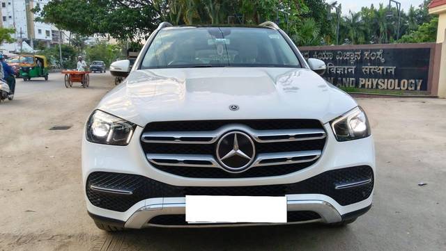 https://images10.gaadi.com/usedcar_image/4467477/original/processed_c0cca284471c2845828fed981f20e57a.jpg?imwidth=6400