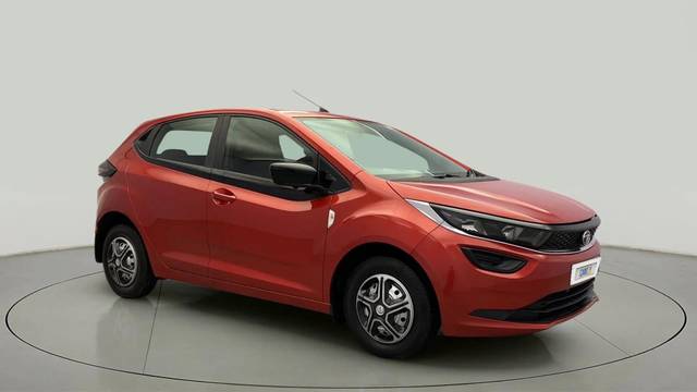 https://images10.gaadi.com/usedcar_image/4467579/original/4bc892139b05ed3ddae0dd52d63066ca.jpg?imwidth=6400