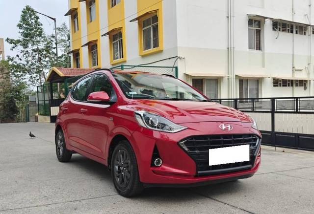 https://images10.gaadi.com/usedcar_image/4467592/original/processed_d53676d9-7922-4757-b328-d4014a53e08b.jpeg?imwidth=6400