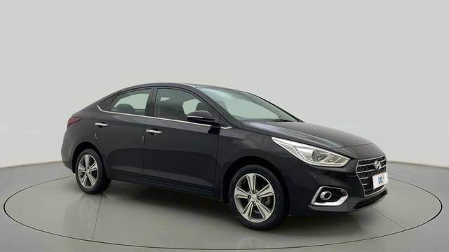 https://images10.gaadi.com/usedcar_image/4467610/original/460c782fb47931ca7eebad4f2b85e07d.jpg?imwidth=6400